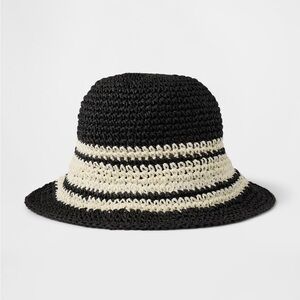 Gap Black and Cream Women's Straw Bucket Hat